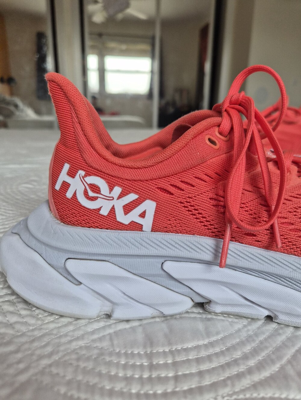 Hoka Clifton Edge Hot Coral Athletic Running Shoes Womens 8 - Picture 3 of 16
